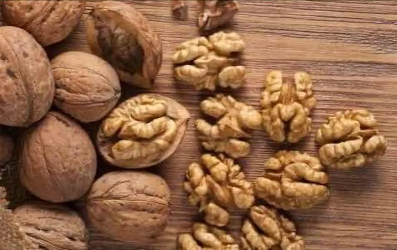 Mangi noci ogni giorno? Ecco cosa succede davvero al tuo corpo e se causano infiammazione